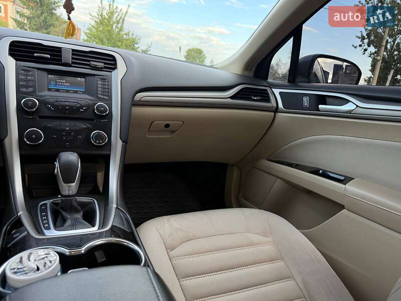 Седан Ford Fusion 2014 в Харькове