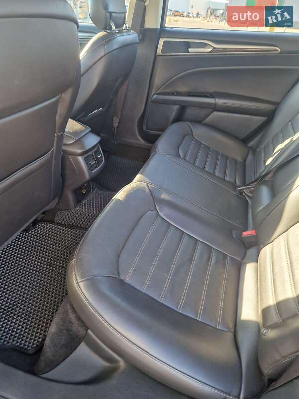 Седан Ford Fusion 2013 в Одессе