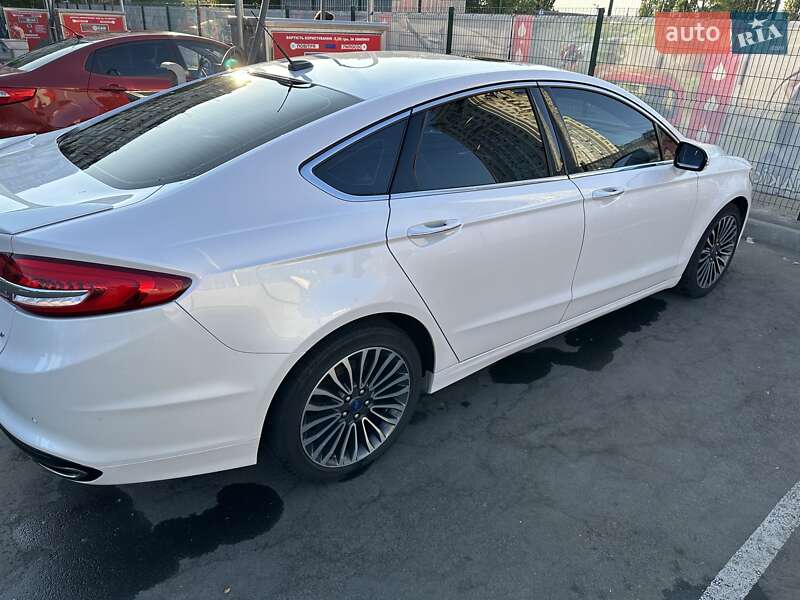 Седан Ford Fusion 2016 в Києві