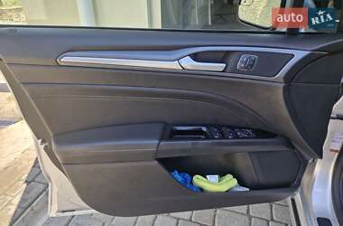 Седан Ford Fusion 2014 в 