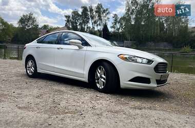 Седан Ford Fusion 2015 в Києві