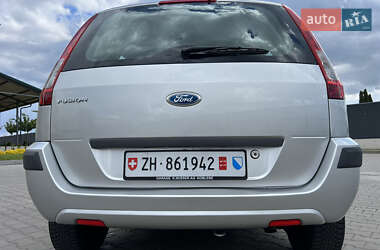 Хэтчбек Ford Fusion 2007 в 