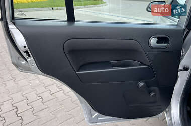 Хэтчбек Ford Fusion 2007 в 