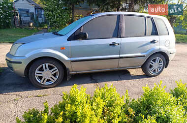 Хэтчбек Ford Fusion 2005 в 
