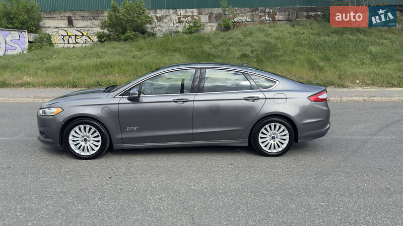 Седан Ford Fusion 2013 в Одессе