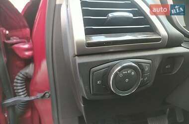 Седан Ford Fusion 2016 в 