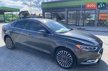 Седан Ford Fusion 2017 в 