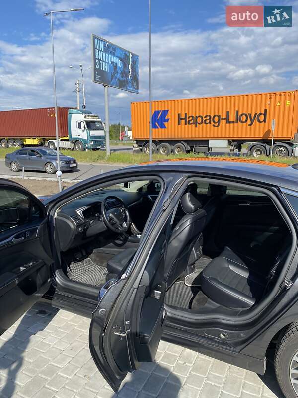 Седан Ford Fusion 2017 в Днепре