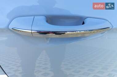 Седан Ford Fusion 2017 в 