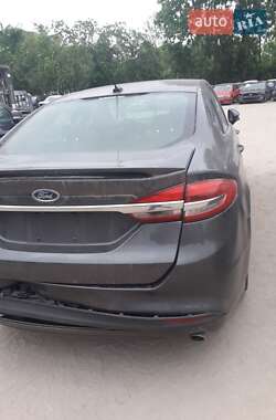Седан Ford Fusion 2017 в 