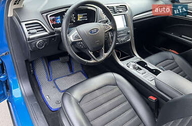 Седан Ford Fusion 2018 в 