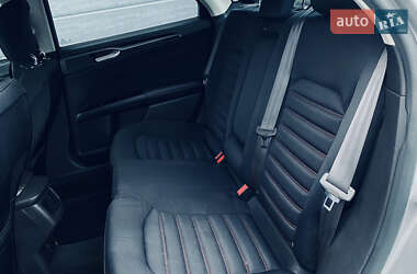 Седан Ford Fusion 2013 в 