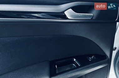 Седан Ford Fusion 2013 в 