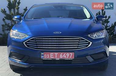Седан Ford Fusion 2017 в 