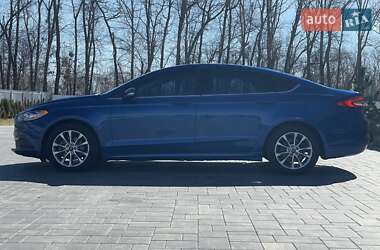 Седан Ford Fusion 2017 в 