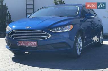 Седан Ford Fusion 2017 в 