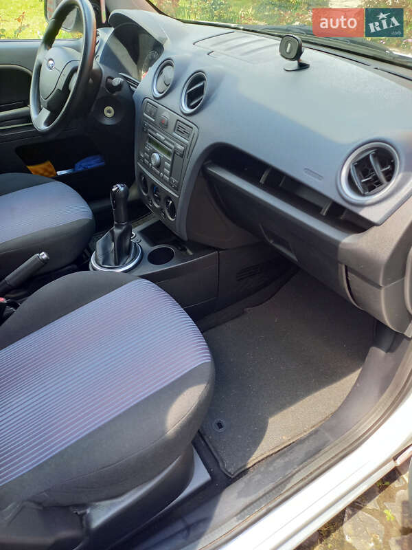 Хетчбек Ford Fusion 2009 в Рівному