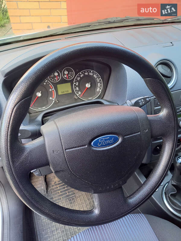 Хетчбек Ford Fusion 2009 в Рівному