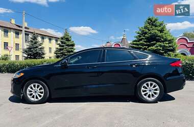 Седан Ford Fusion 2020 в 