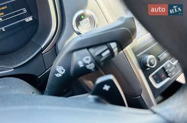 Седан Ford Fusion 2020 в 