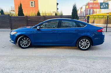 Седан Ford Fusion 2017 в 