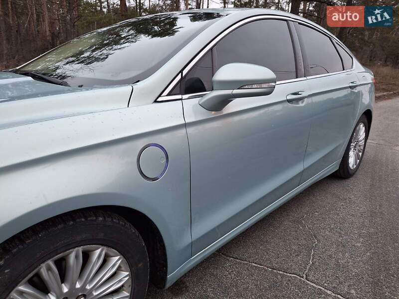 Седан Ford Fusion 2013 в Киеве