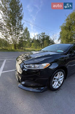 Седан Ford Fusion 2014 в 
