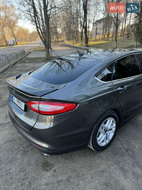 Седан Ford Fusion 2015 в Кицмани