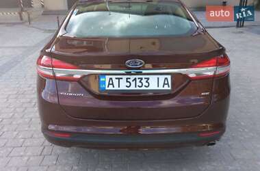 Седан Ford Fusion 2016 в 