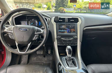 Седан Ford Fusion 2014 в 