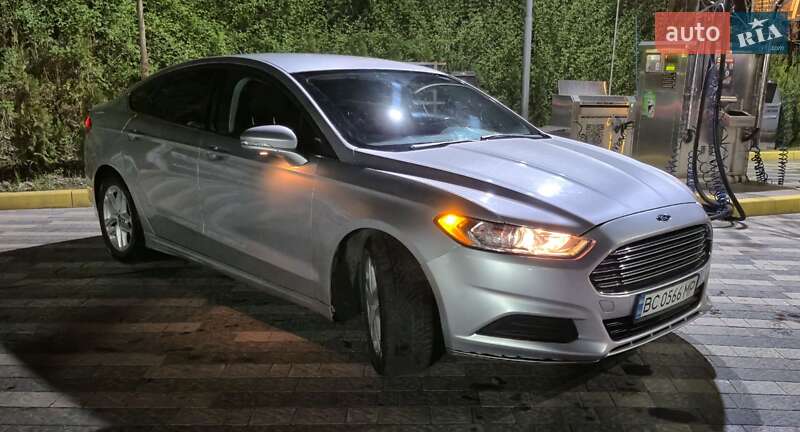 Седан Ford Fusion 2014 в Львове