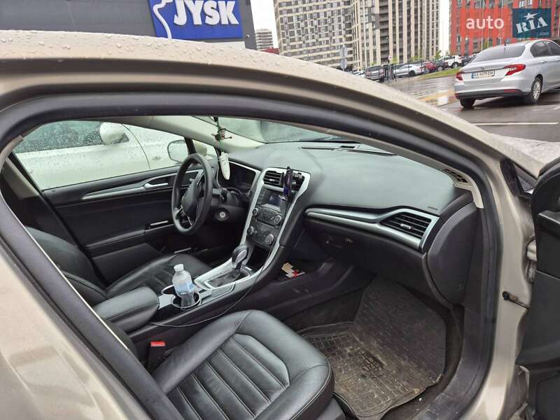 Седан Ford Fusion 2015 в Києві