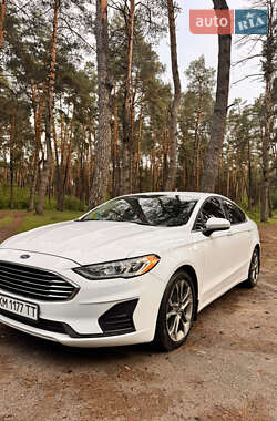 Седан Ford Fusion 2019 в Житомире