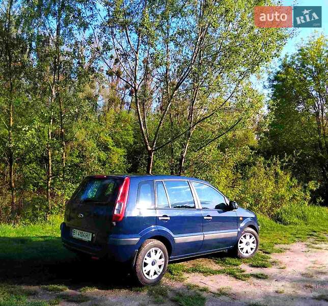 Седан Ford Fusion 2010 в Лубнах
