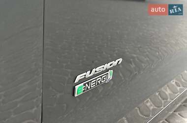 Седан Ford Fusion 2017 в 