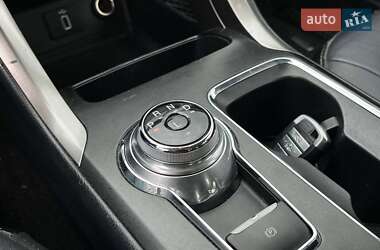 Седан Ford Fusion 2017 в 