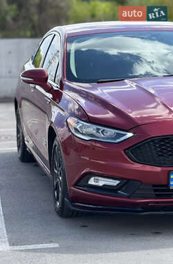 Седан Ford Fusion 2017 в 
