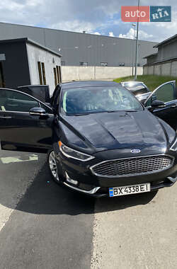 Седан Ford Fusion 2018 в 