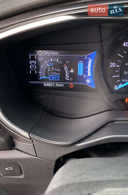 Седан Ford Fusion 2018 в 