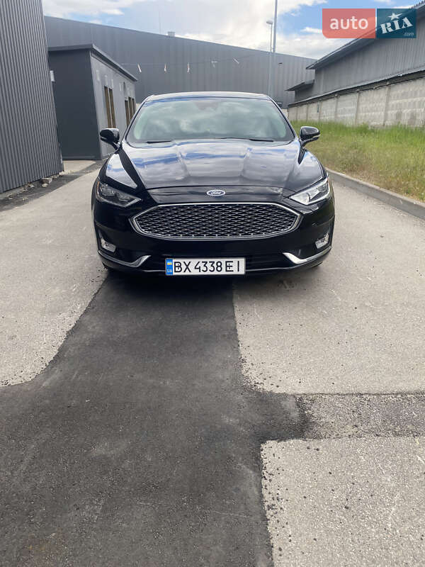 Седан Ford Fusion 2018 в Києві