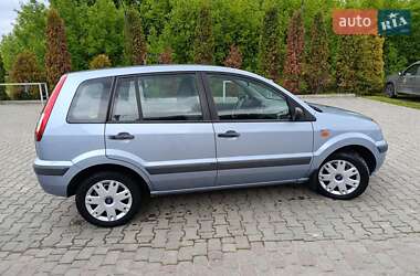 Хэтчбек Ford Fusion 2007 в 