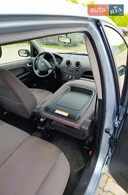 Хэтчбек Ford Fusion 2007 в 