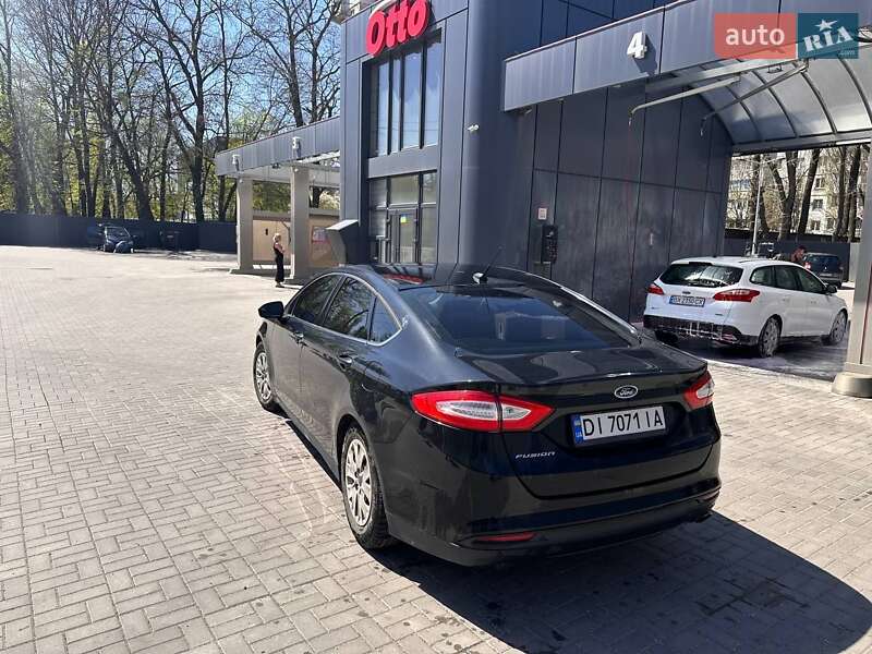 Седан Ford Fusion 2014 в Хмельницькому