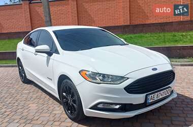 Седан Ford Fusion 2017 в 