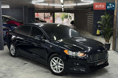 Седан Ford Fusion 2013 в Одесі