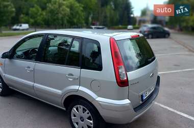 Хэтчбек Ford Fusion 2009 в 