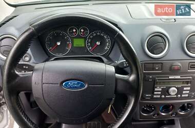 Хэтчбек Ford Fusion 2009 в 