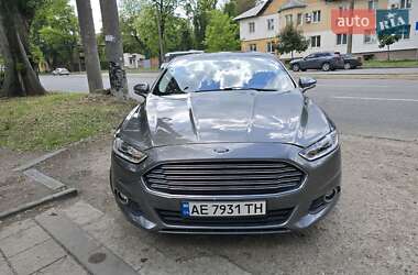 Седан Ford Fusion 2013 в 