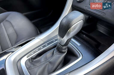 Седан Ford Fusion 2014 в 