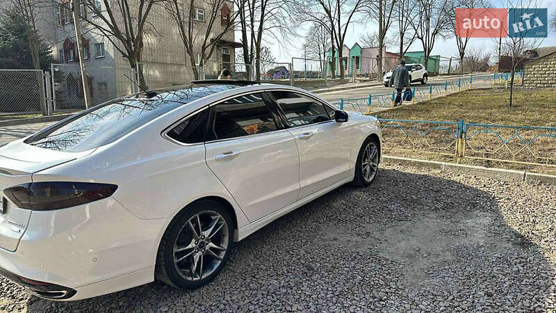 Седан Ford Fusion 2012 в Сумах